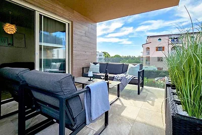 Ferienwohnung modern mit Schwimmbad