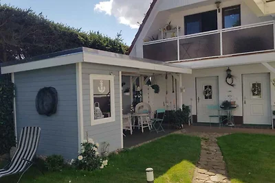 Ferienhaus mit Balkon, Terrasse und Garten