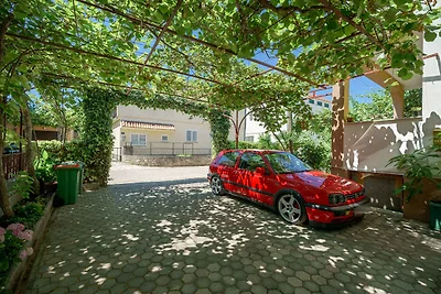Studio mit Balkon und Klimaanlage