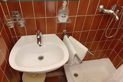 Ferienwohnung mit Klimaanlage und Balkon