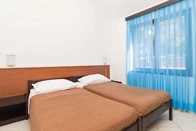 Bungalow mit Parkplatz