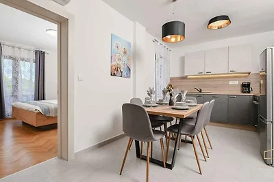 Ferienwohnung mit Pool zur gemeinsamen
