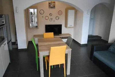 Ferienwohnung mit Terrasse und Grill