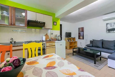 Ferienwohnung mit Terrasse und Klimaanlage