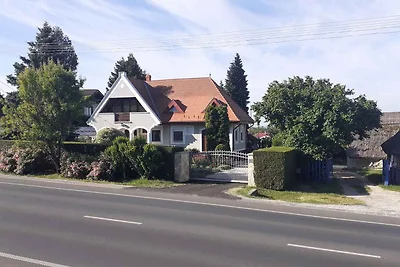 Ferienwohnung mit Garten und Grill