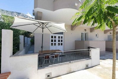 Ferienwohnung mit Terrasse und Grill