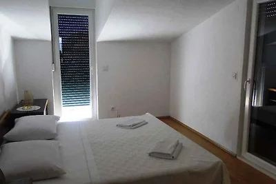 Ferienwohnung mit Terrasse und Meerblick