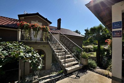 Ferienwohnung mit Gartenterrasse und