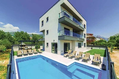 Ferienhaus mit Pool