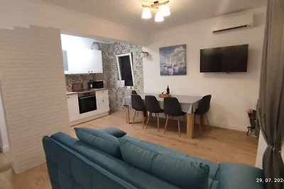 Ferienwohnung mit Balkon und Klimaanlage