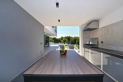 Villa mit Klimaanlage und Pool