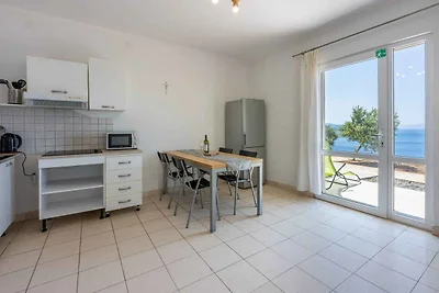 Ferienwohnung mit Terrasse und Grill