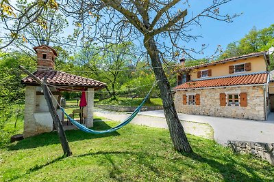 Ferienhaus mit Pool und Klimaanlage