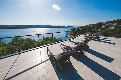 Villa mit Klimaanlage und Meerblick