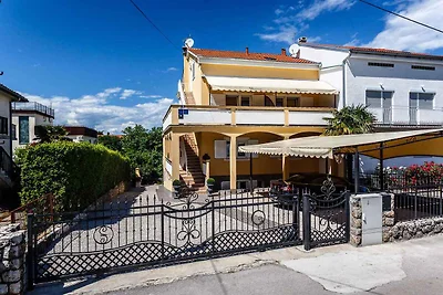 Studio mit Internet, Klimaanlage und Balkon