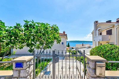 Ferienwohnung mit Balkon und Meerblick