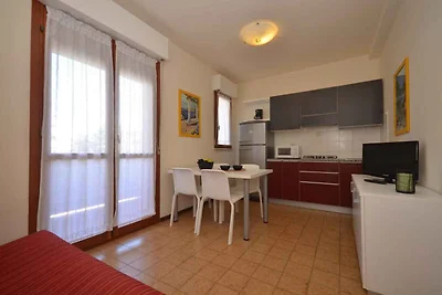 Ferienwohnung mit Klimaanlage, Balkon und