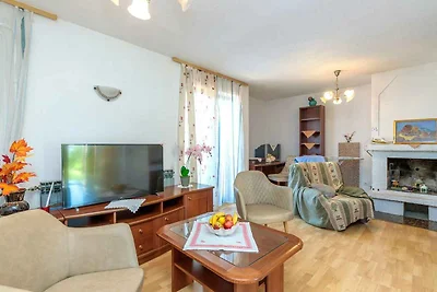 Ferienwohnung mit Klimaanlage und Balkon