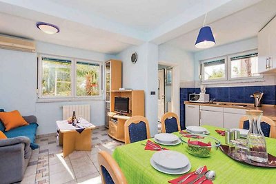 Ferienwohnung mit Terrasse und Grill