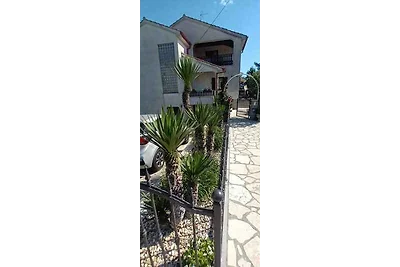 Ferienwohnung mit Terrasse und Klimaanlage