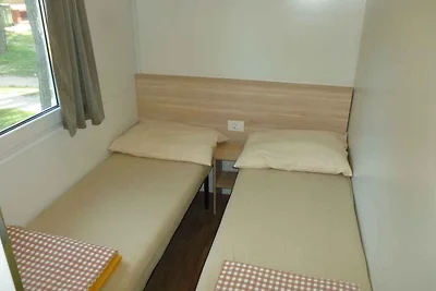 Mobilehome mit Klimaanlage und Terrasse
