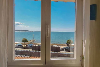 Ferienwohnung mit Meerblick 20 m vom Strand