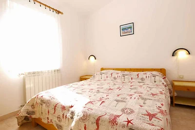 Ferienwohnung mit Terrasse und Grill