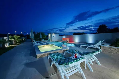 Villa mit Pool