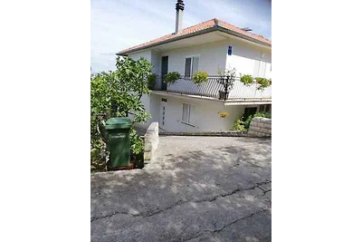 Ferienwohnung mit Terrasse und Grill
