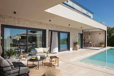 Vakantiehuis Ontspannende vakantie Jakovici