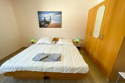 Ferienwohnung mit Balkon, WLAN und