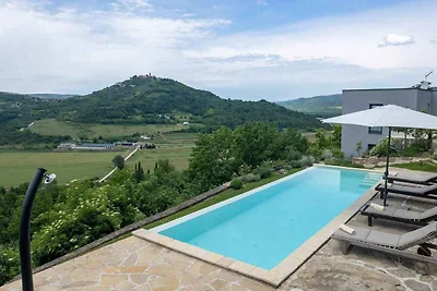 Villa mit Klimaanlage und Pool
