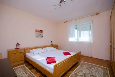 Ferienwohnung mit Terrasse und Klimaanlage
