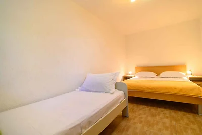 Ferienwohnung mit Klimaanlage und Grill