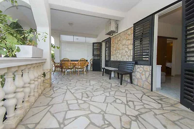 Gemütliche Unterkunft Ive in Tisno auf der In