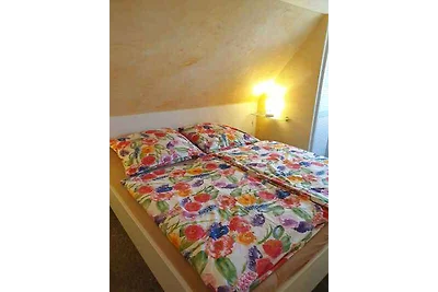 Ferienwohnung unter Schilfdach, nur 100 m zum