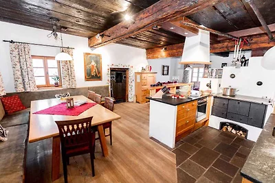 Ferienhaus mit Kachelofen und Wellness-Oase