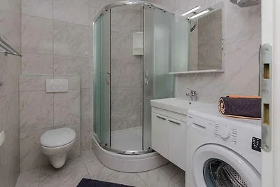 Gemütliche Erdgeschosswohnung Mutak für 2 Per