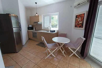 Ferienwohnung mit Klimaanlage und Balkon