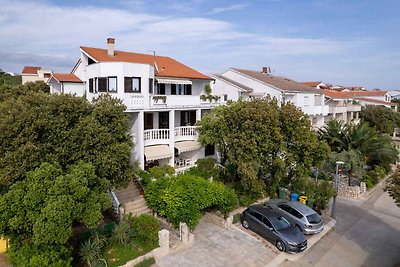 Ferienwohnung mit Terrase und Klimaanlage