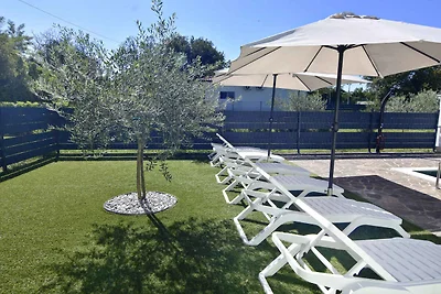 Ferienhaus mit Aussenpool