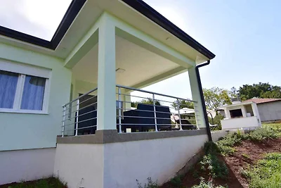 Ferienhaus mit Aussenpool
