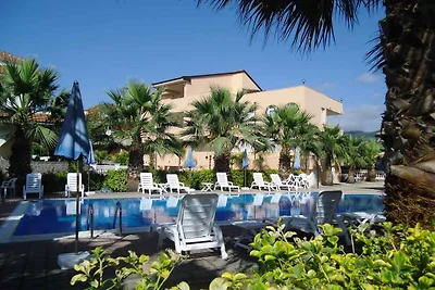 Studio mit Klimaanlage und Pool