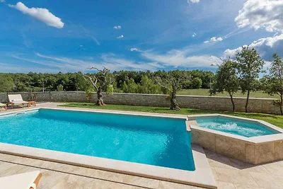 Villa mit Privatpool