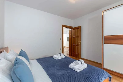 Ferienwohnung mit grosser Terrasse (50 qm)