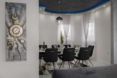 Ferienwohnung mit Pool zur gemeinsamen