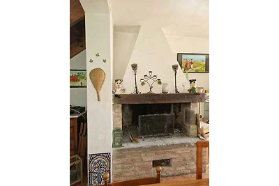 Ferienhaus mit Grill und Pool, teilweise umge