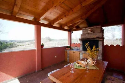 Ferienhaus mit Garten und Grill