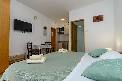 Gemütliches Studio Tonia in Mali Lošinj mit G