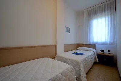 Ferienwohnung mit Klimaanlage und Balkon